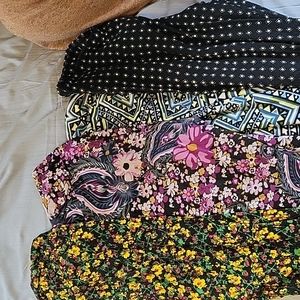 3 Lularose, Tall and Curvy, Multi Print Legging, 1 Old Navy XL Print Legging